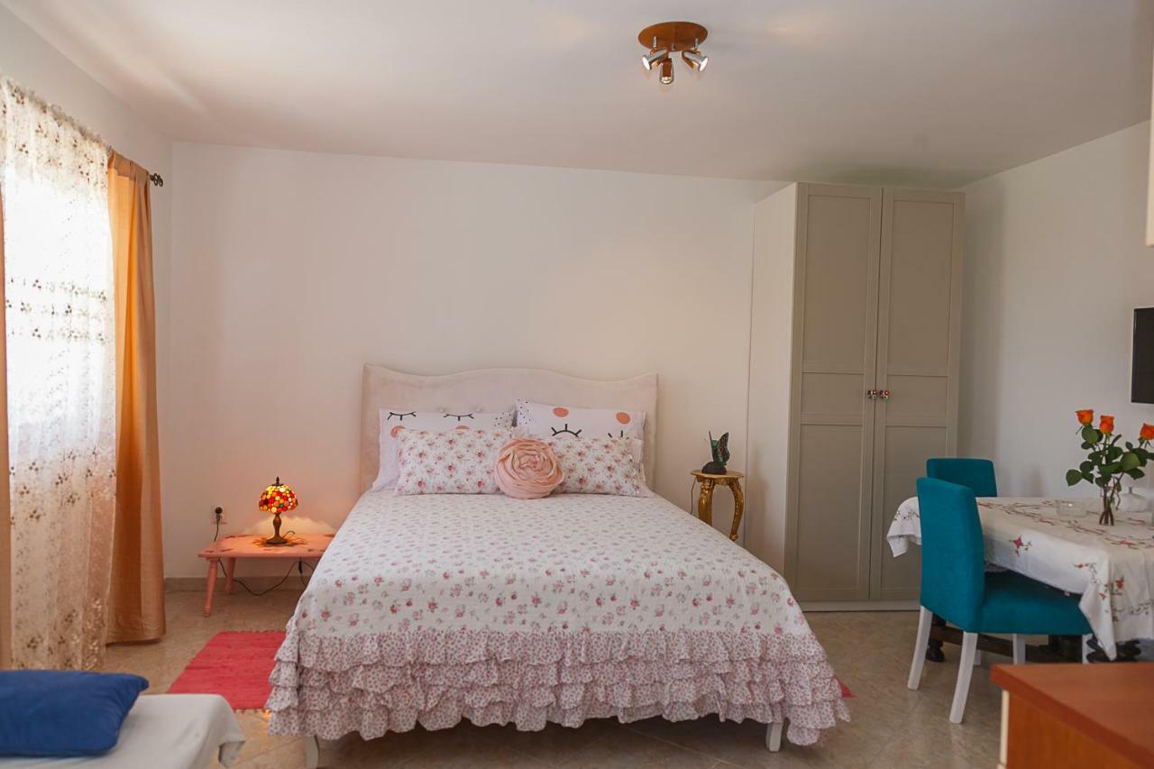 Castello Flower Apartment Kaštela Екстериор снимка